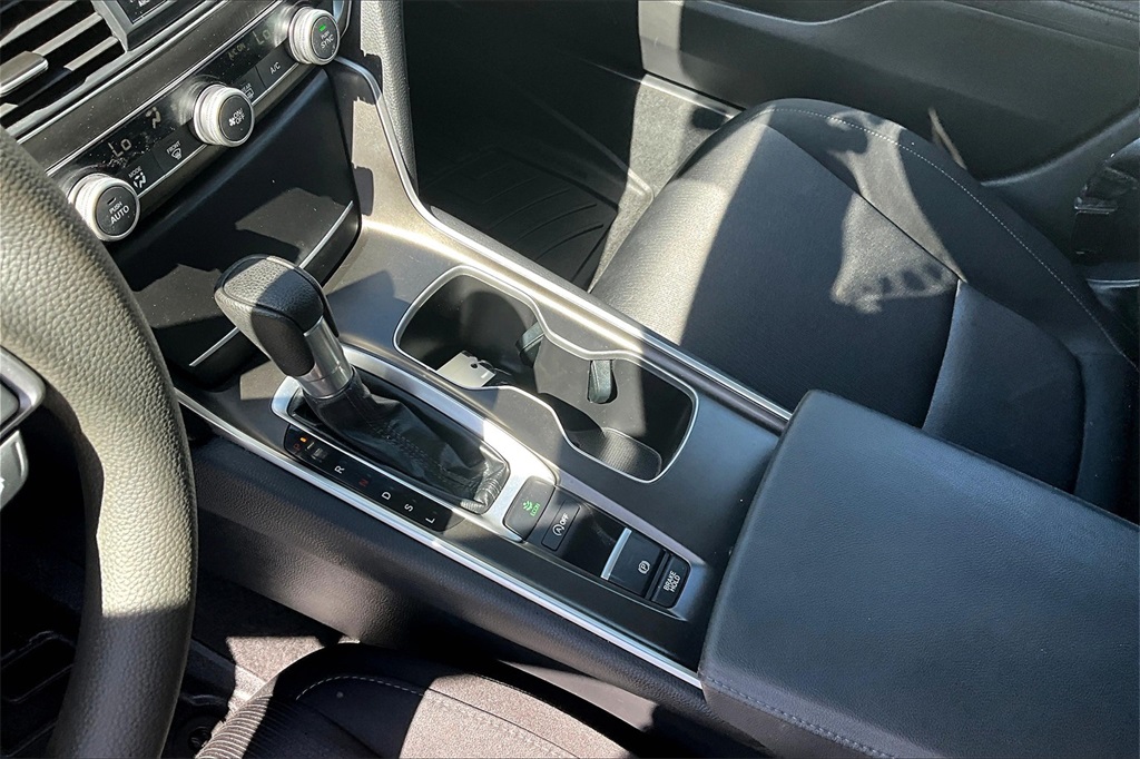 2021 Honda Accord LX - Photo 20