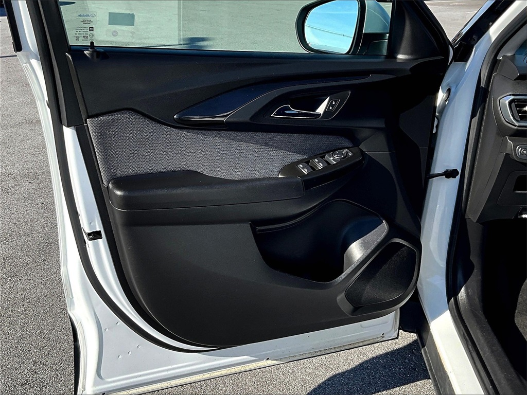 2022 Chevrolet TrailBlazer LT - Photo 9