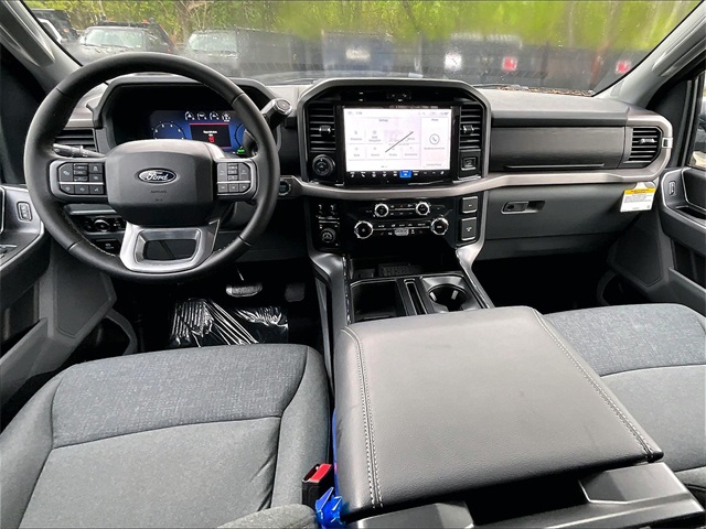 2025 Ford F-150 XLT - Photo 6