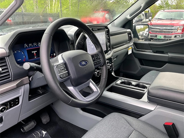 2025 Ford F-150 XLT - Photo 7
