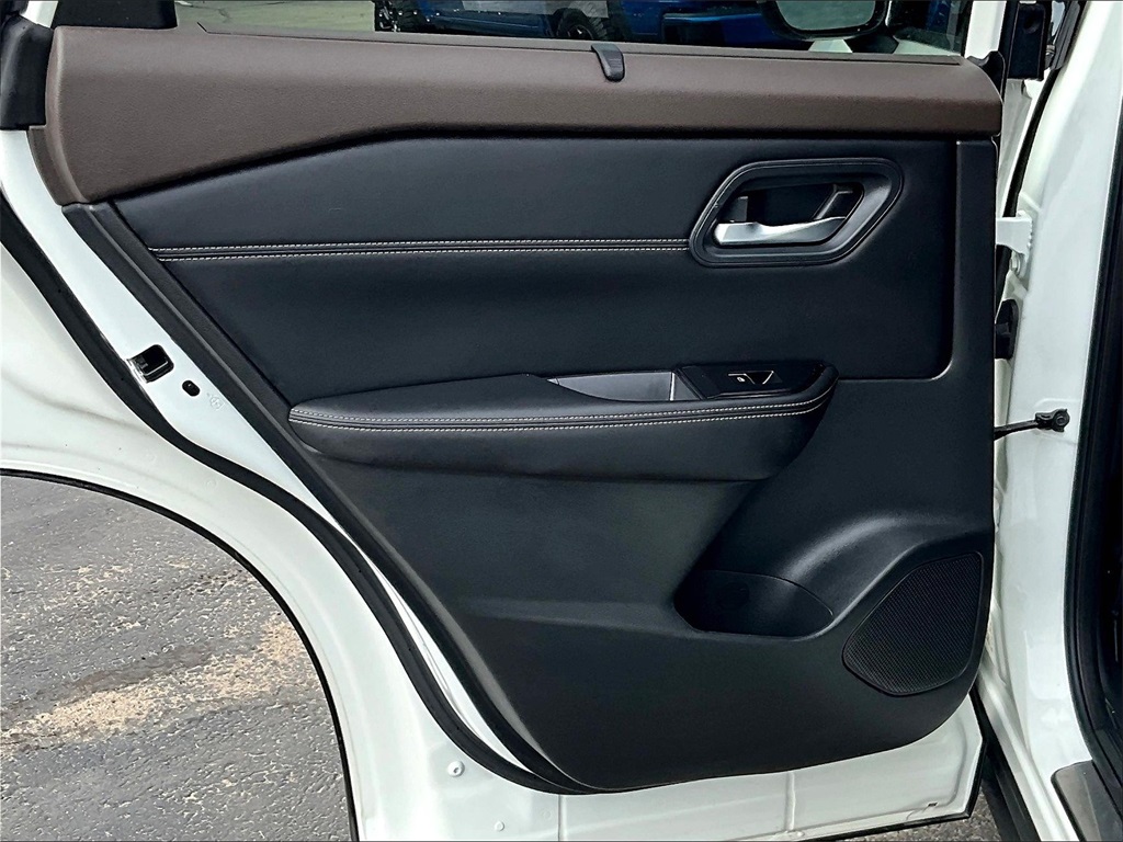 2023 Nissan Rogue SL - Photo 22