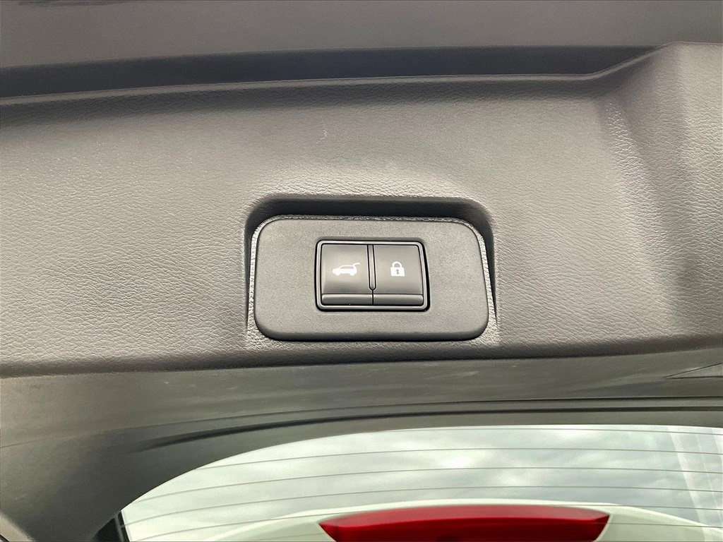 2023 Nissan Rogue SL - Photo 37