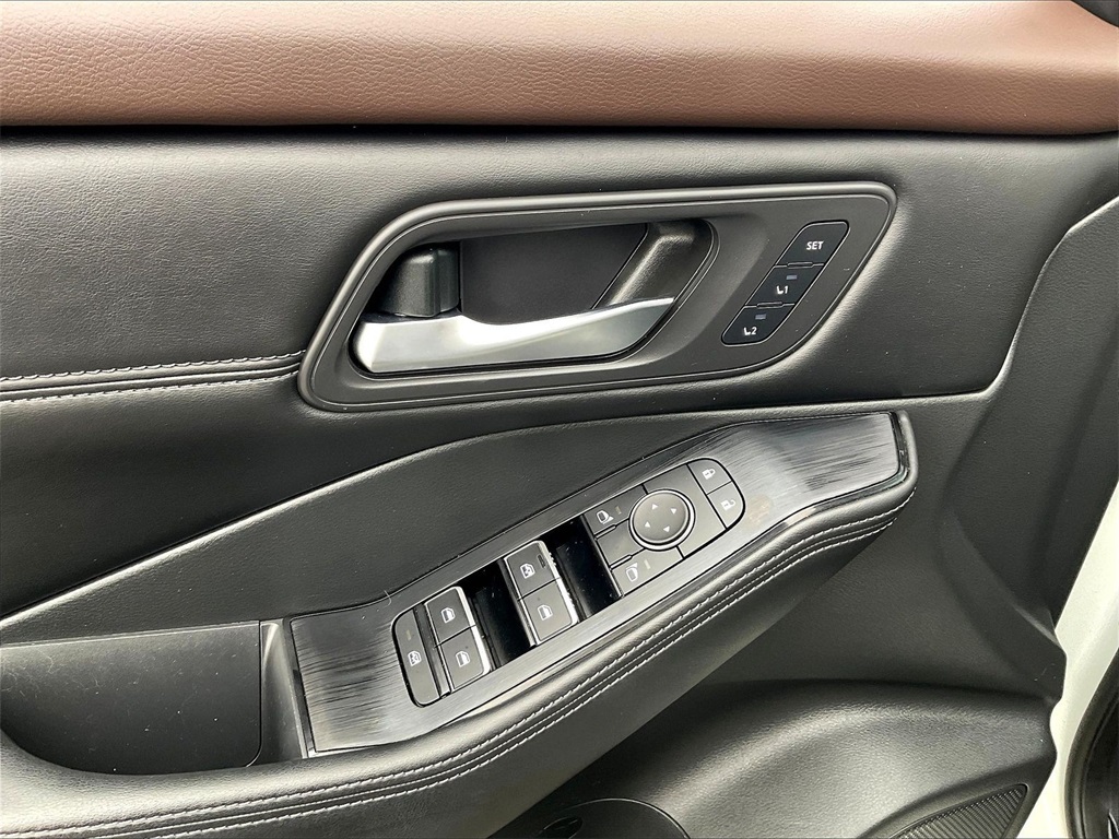 2023 Nissan Rogue SL - Photo 39