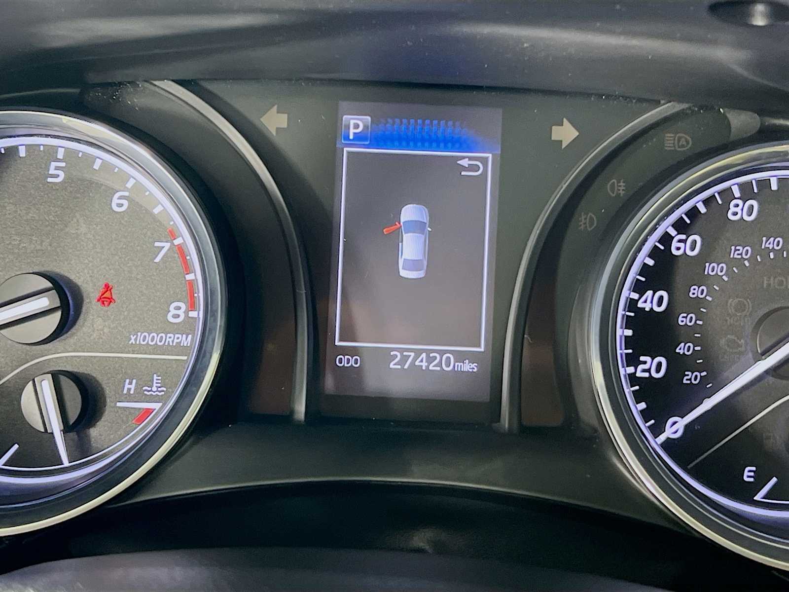 2020 Toyota Camry LE - Photo 12