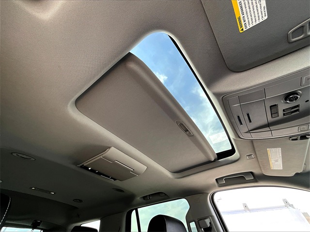 2018 Chevrolet Tahoe LT - Photo 22
