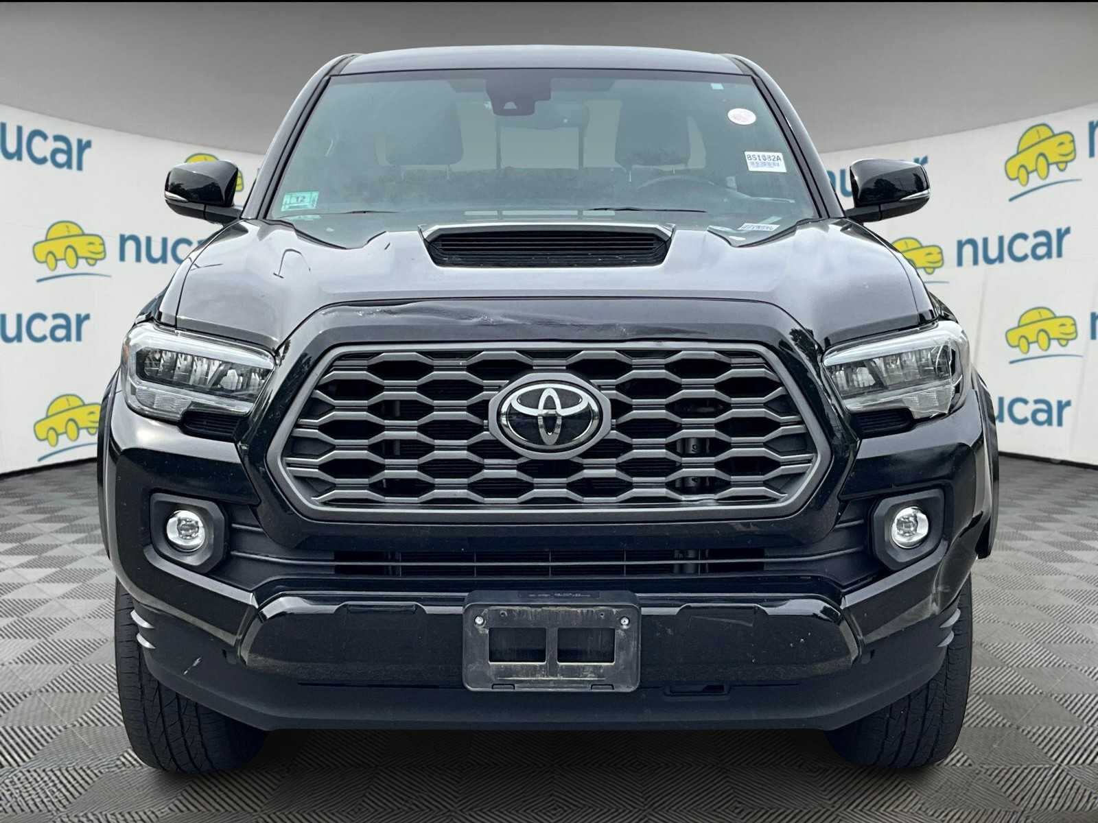 2023 Toyota Tacoma TRD Sport - Photo 2