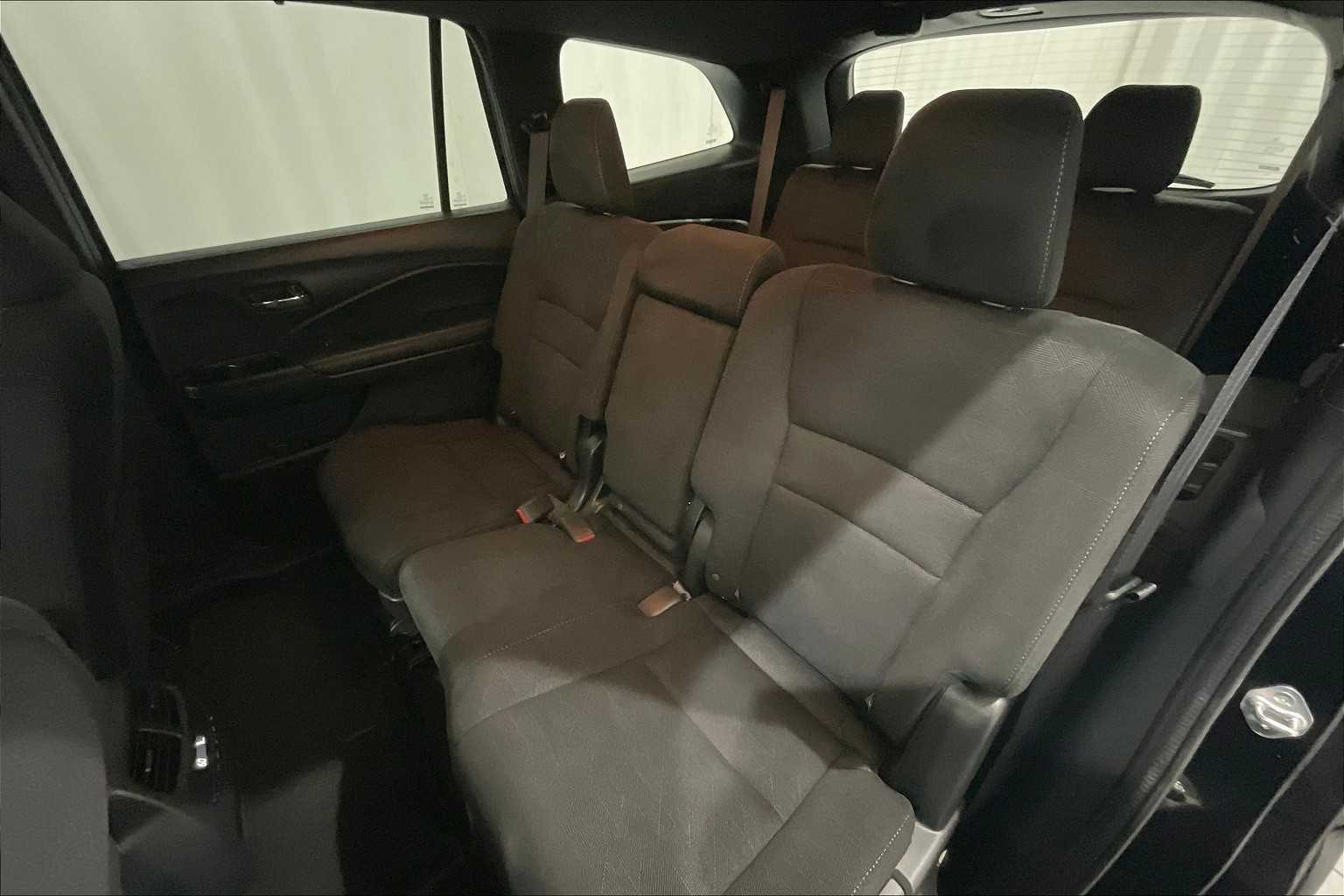 2022 Honda Pilot Sport - Photo 15
