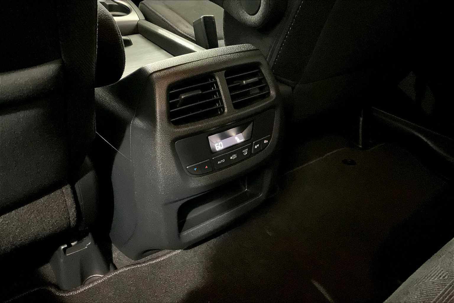 2022 Honda Pilot Sport - Photo 28