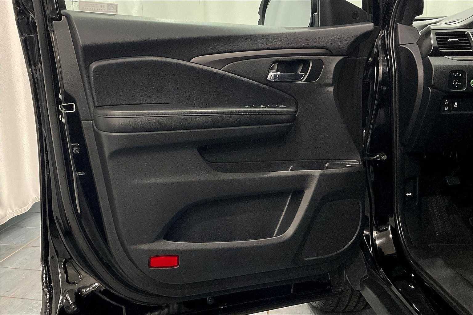 2022 Honda Pilot Sport - Photo 9