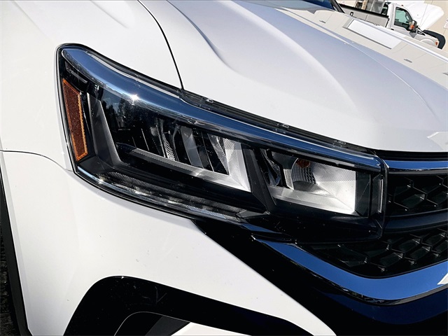2023 Volkswagen Taos 1.5T SE - Photo 31