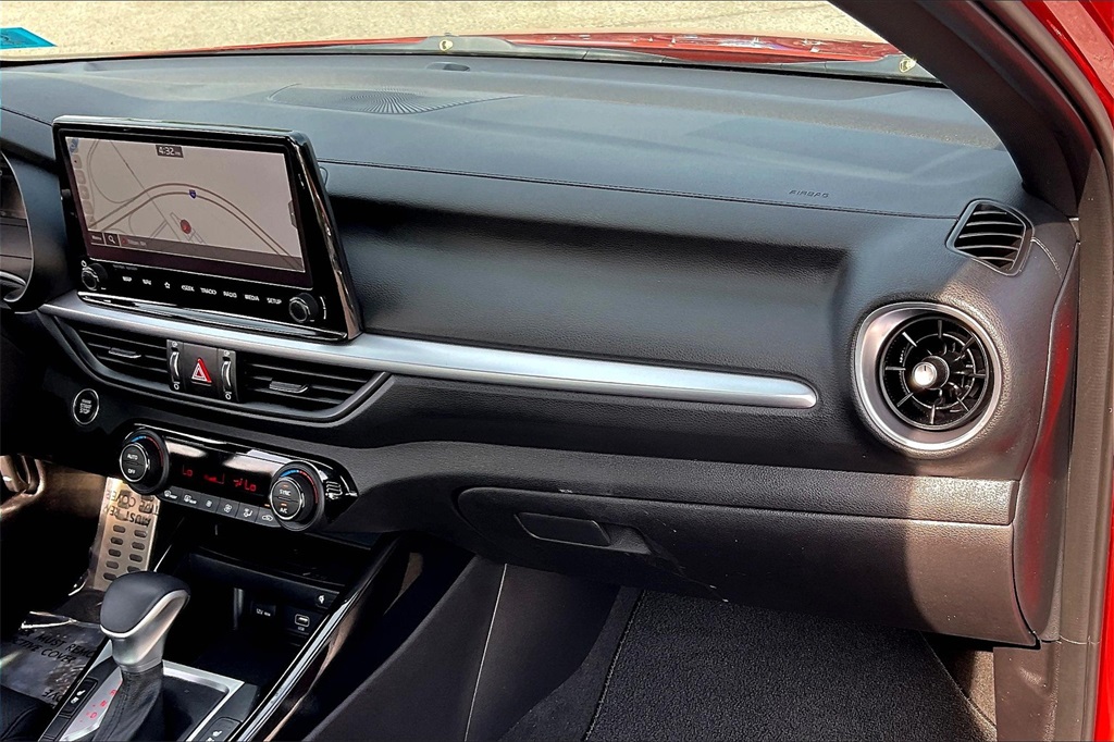 2023 Kia Forte GT-Line - Photo 12