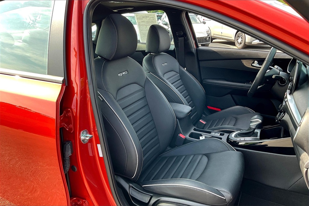 2023 Kia Forte GT-Line - Photo 10