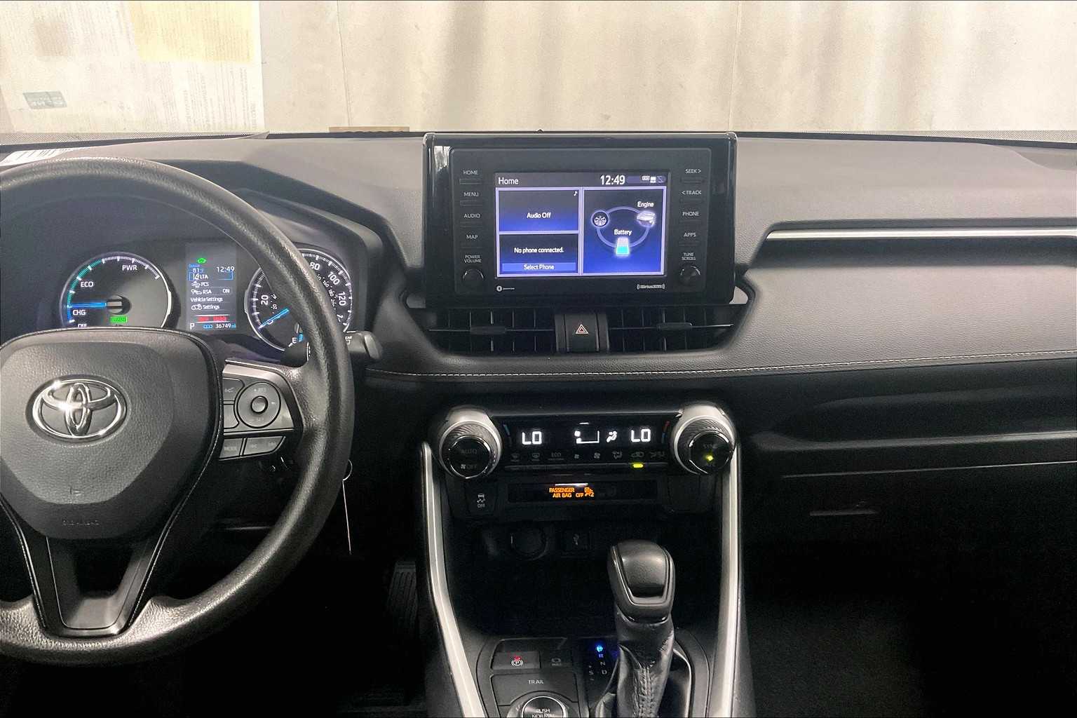2022 Toyota RAV4 Hybrid LE - Photo 18