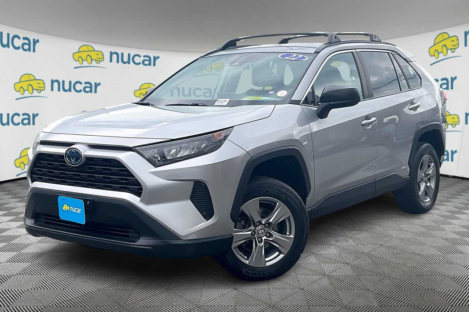 2022 Toyota RAV4 Hybrid LE - Photo 3