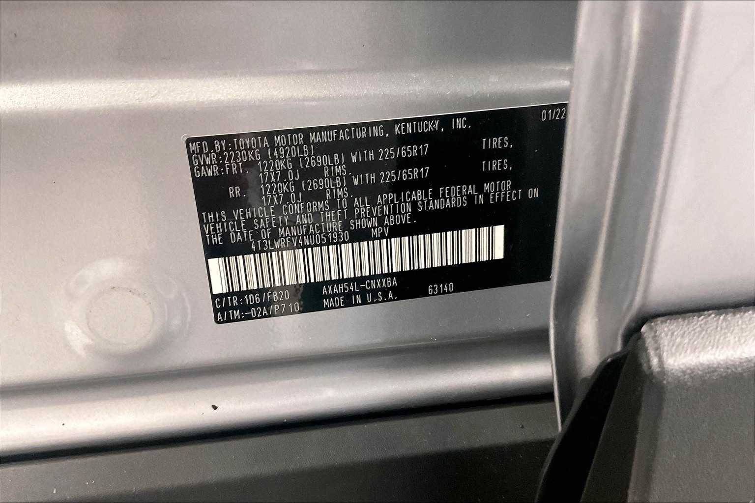 2022 Toyota RAV4 Hybrid LE - Photo 34