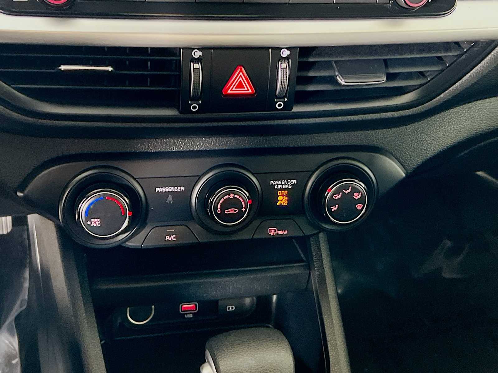 2024 Kia Forte LXS - Photo 15