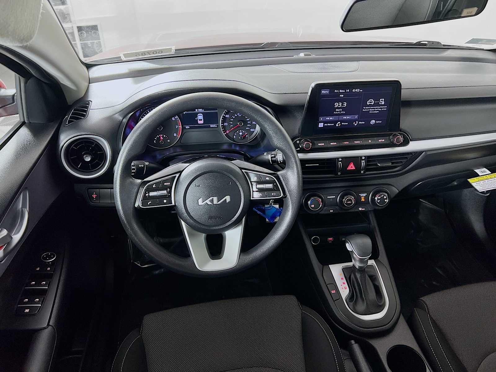 2024 Kia Forte LXS - Photo 21