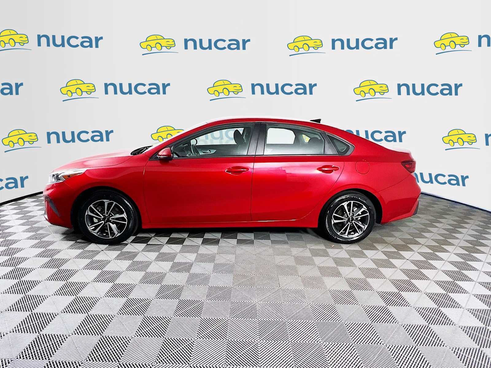 2024 Kia Forte LXS - Photo 4