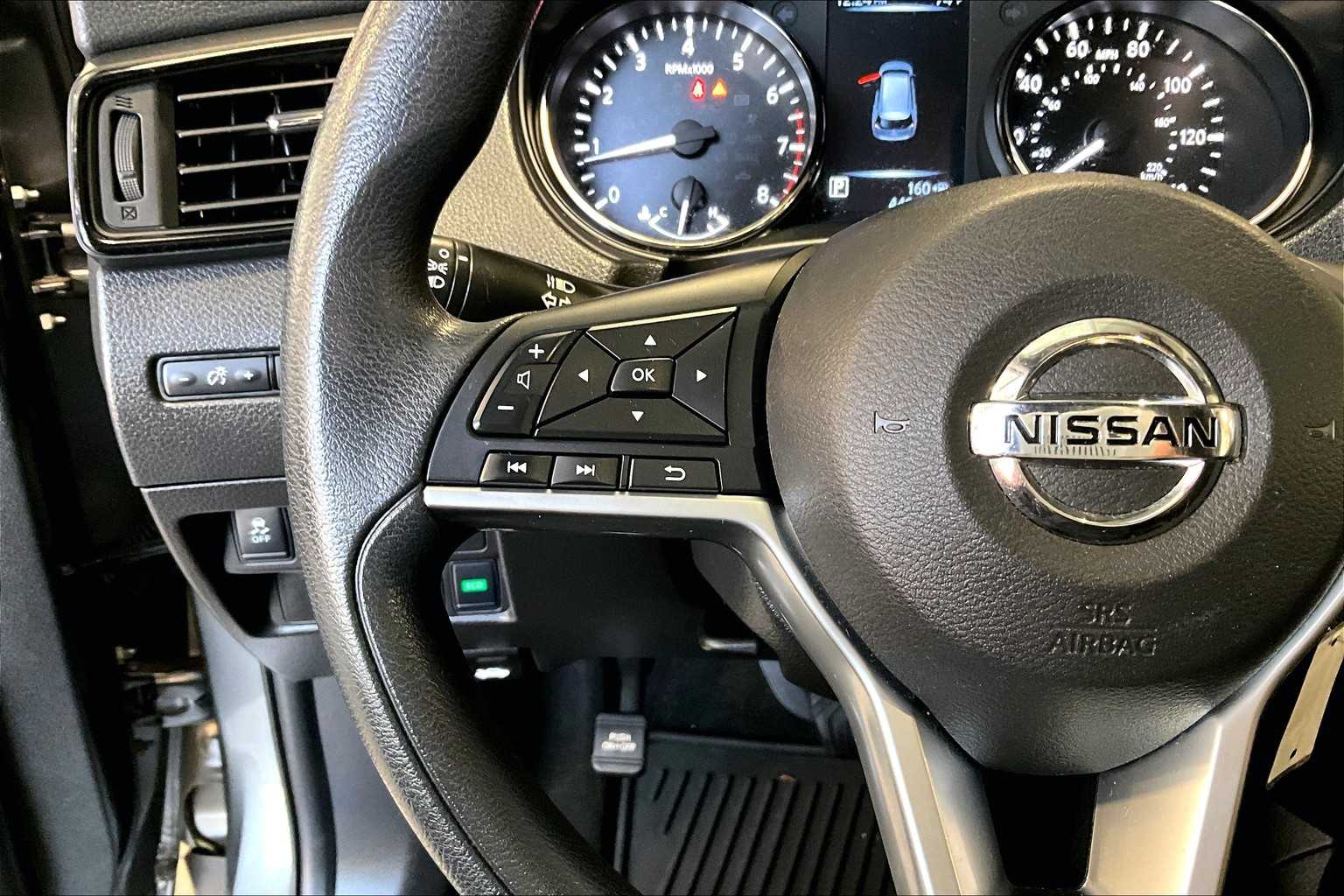 2017 Nissan Rogue S - Photo 24