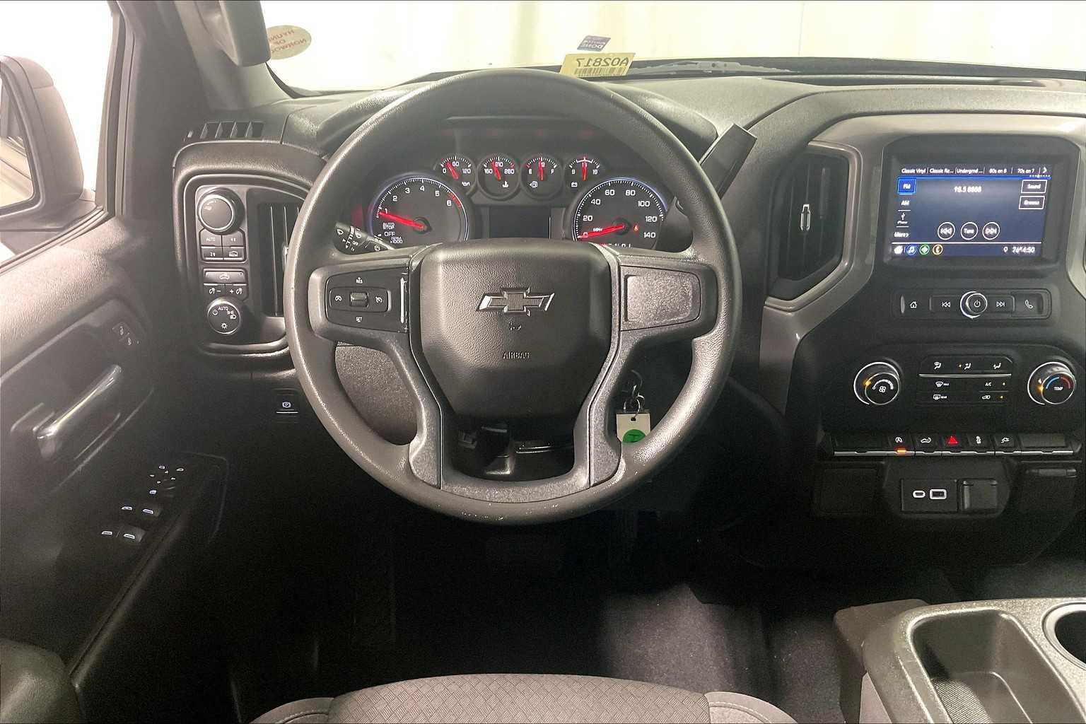 2022 Chevrolet Silverado 1500 LTD Custom - Photo 17