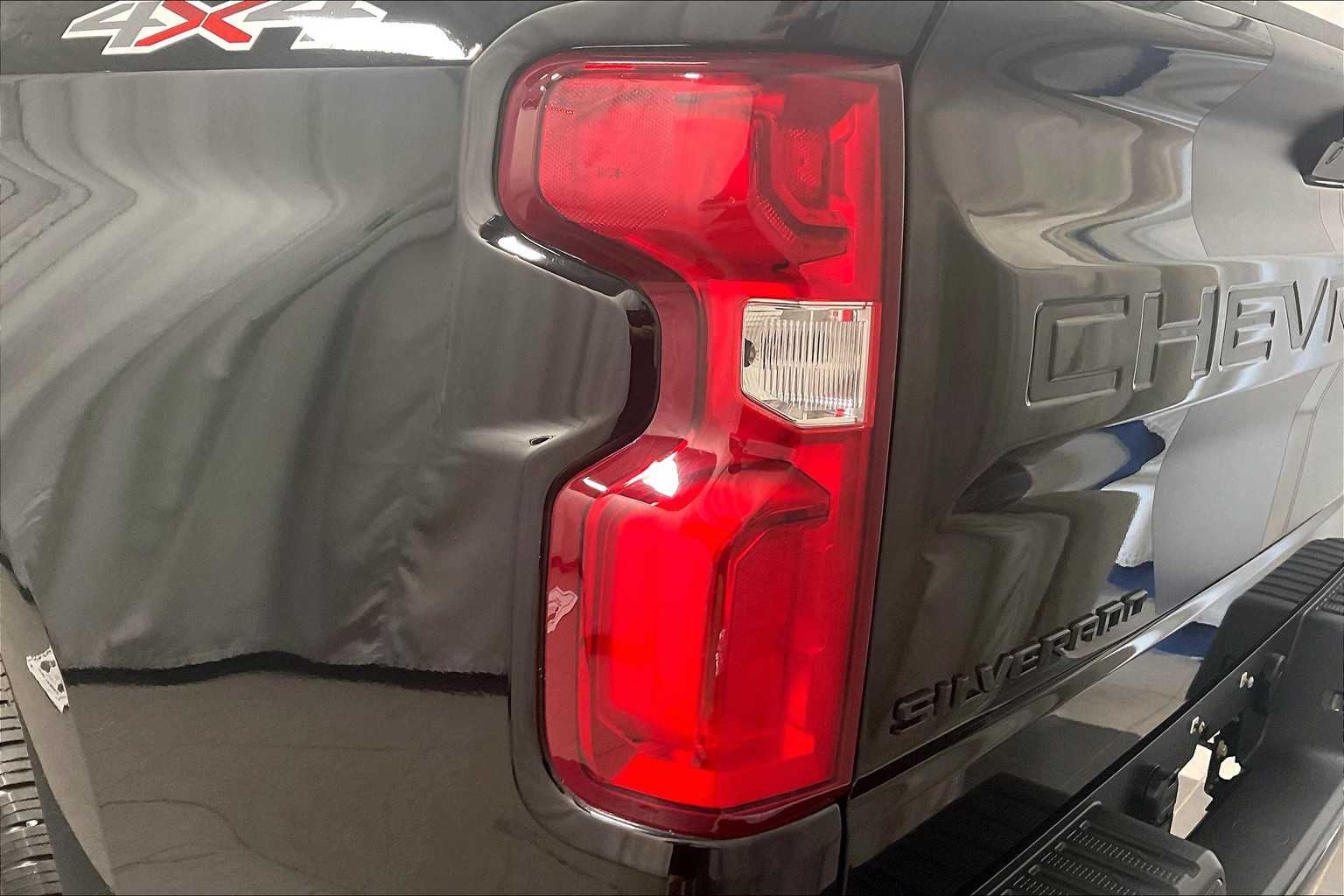 2022 Chevrolet Silverado 1500 LTD Custom - Photo 34