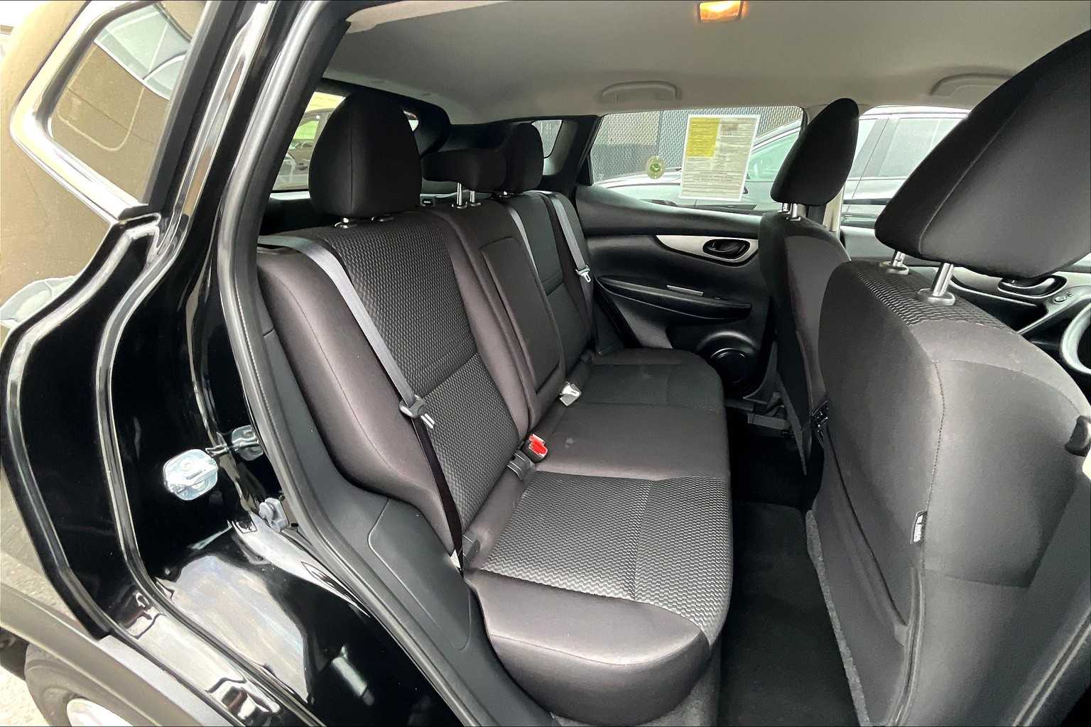 2018 Nissan Rogue Sport S - Photo 16