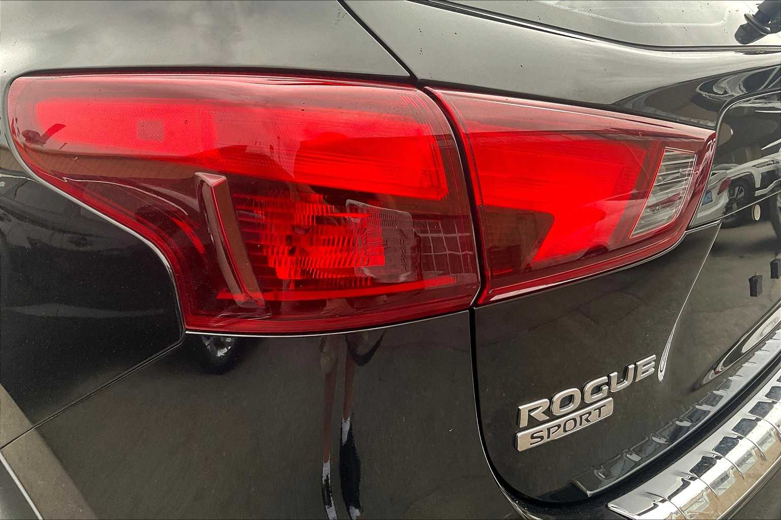 2018 Nissan Rogue Sport S - Photo 34