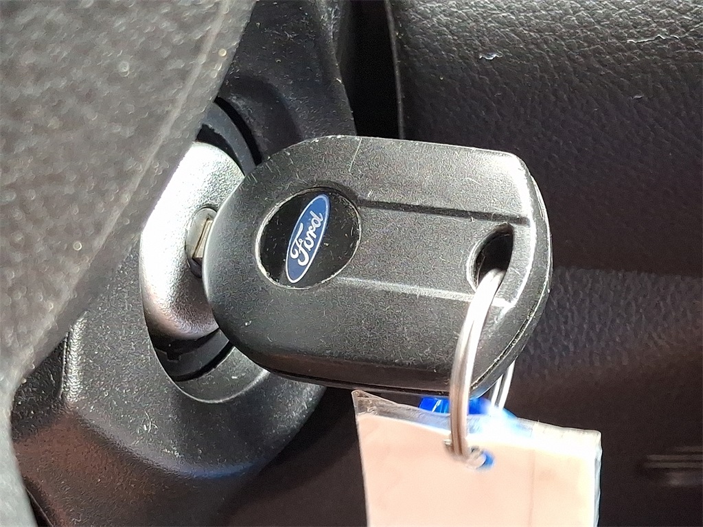 2014 Ford Focus SE - Photo 21