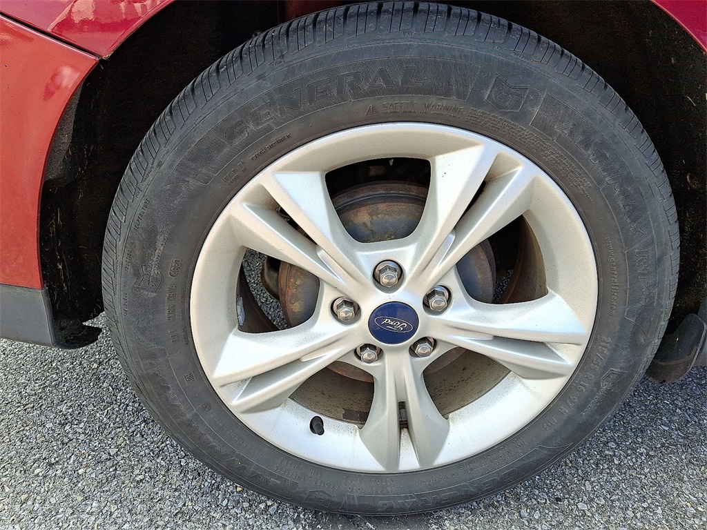 2014 Ford Focus SE - Photo 7