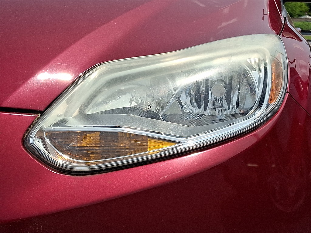 2014 Ford Focus SE - Photo 8