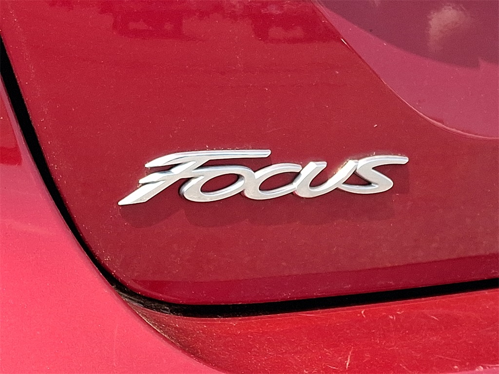 2014 Ford Focus SE - Photo 9