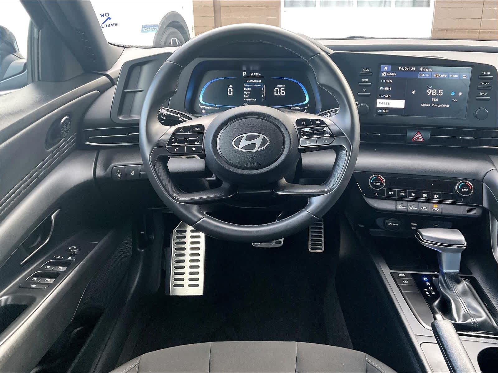 2025 Hyundai Elantra SEL Sport - Photo 34