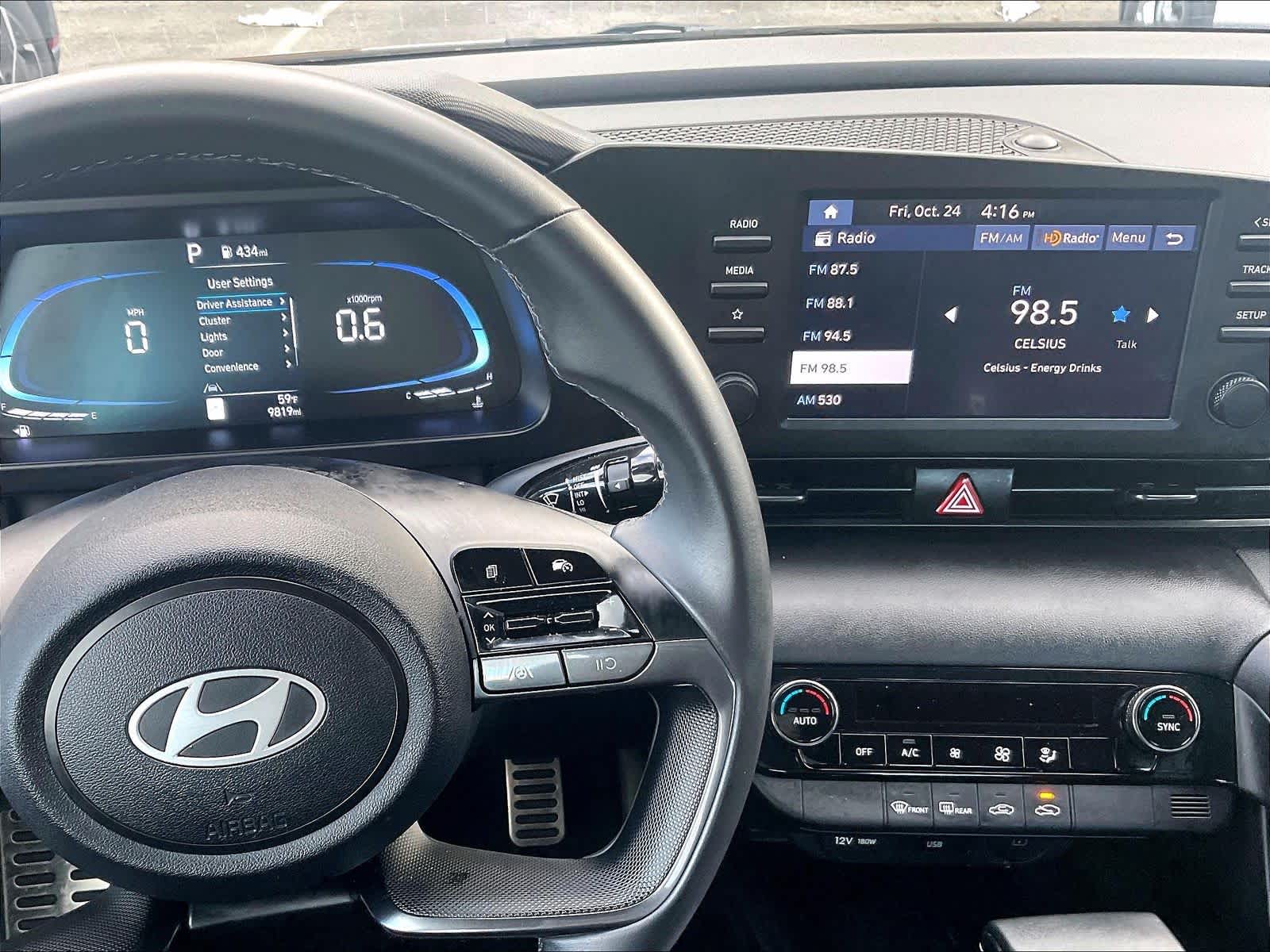 2025 Hyundai Elantra SEL Sport - Photo 35