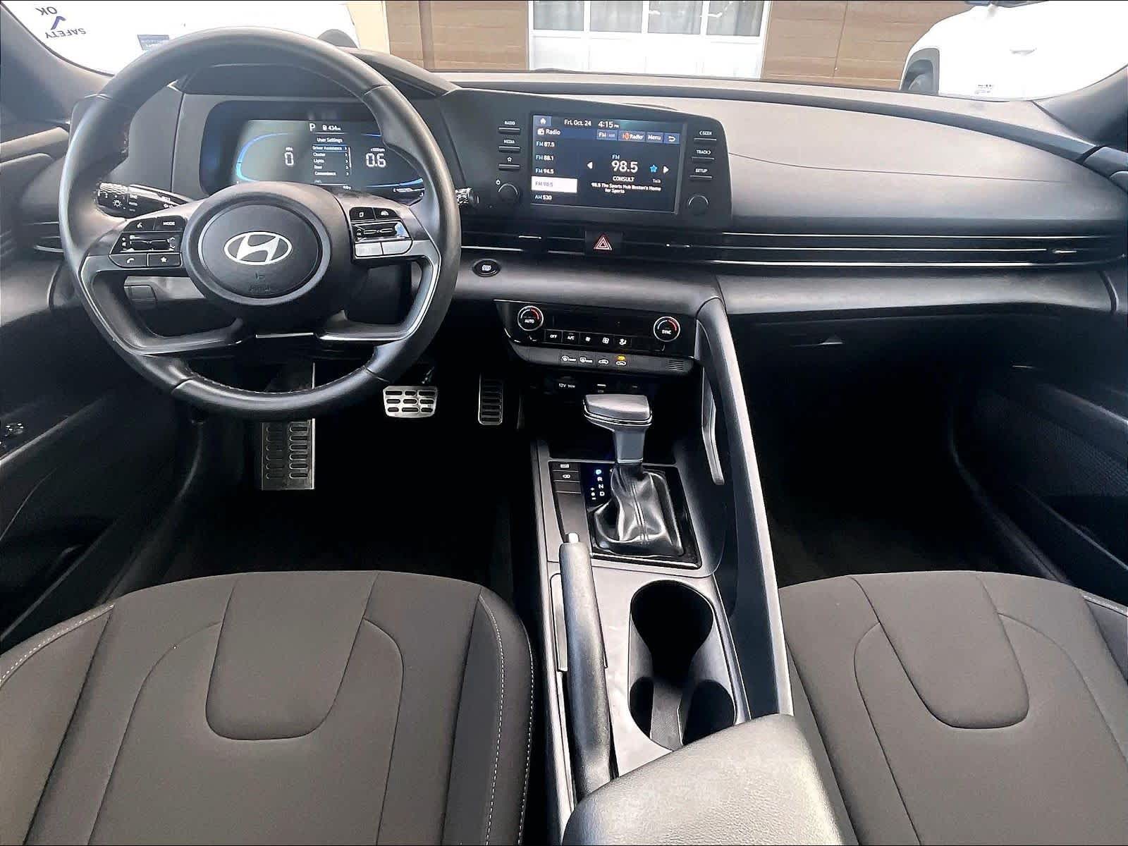 2025 Hyundai Elantra SEL Sport - Photo 38