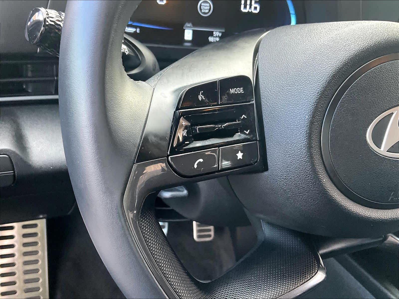 2025 Hyundai Elantra SEL Sport - Photo 39