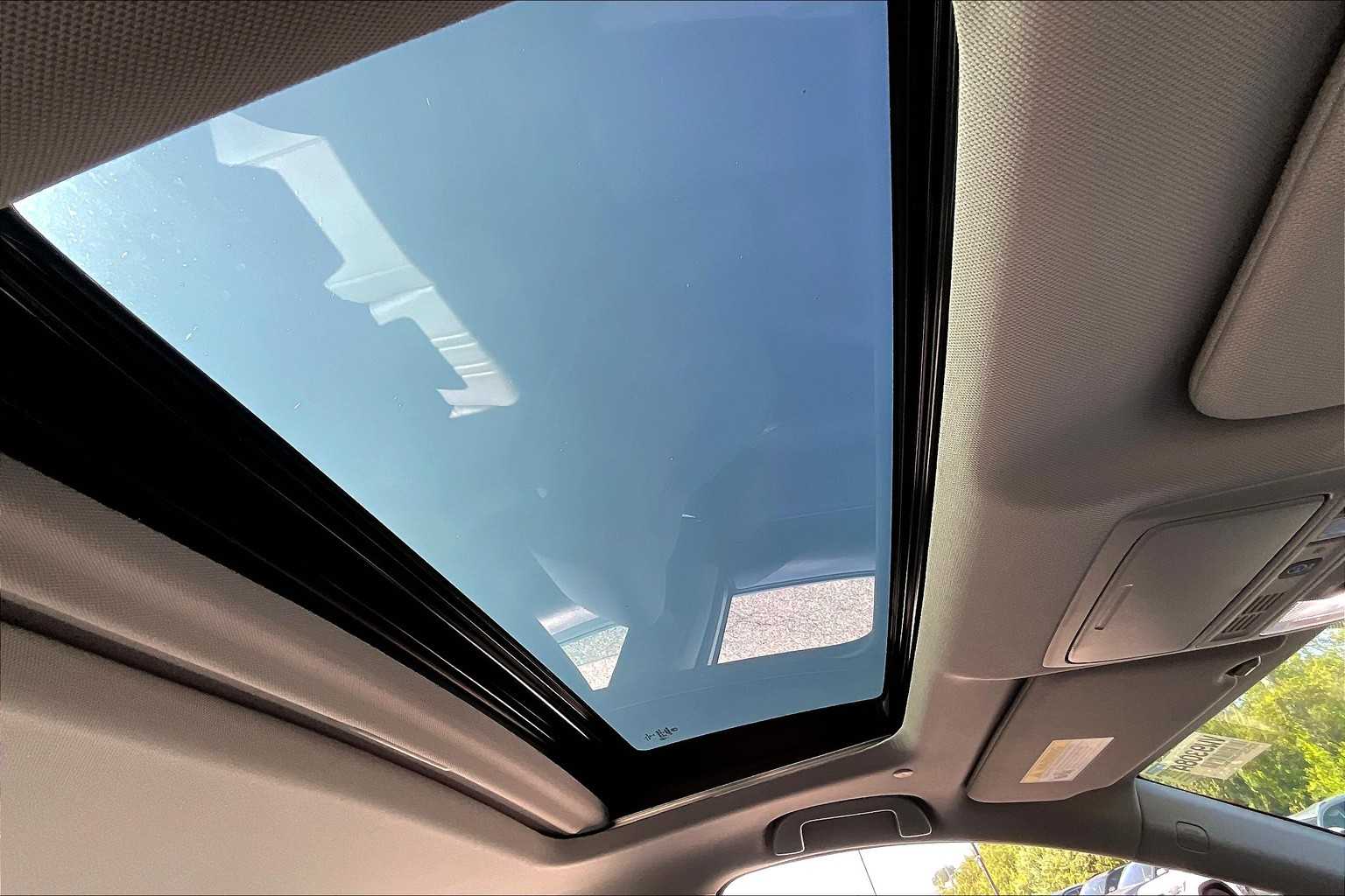 2018 Honda Accord Touring 2.0T - Photo 22