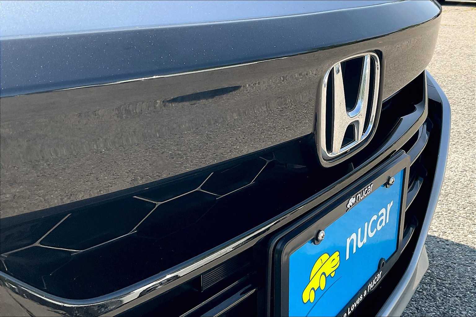 2018 Honda Accord Touring 2.0T - Photo 31