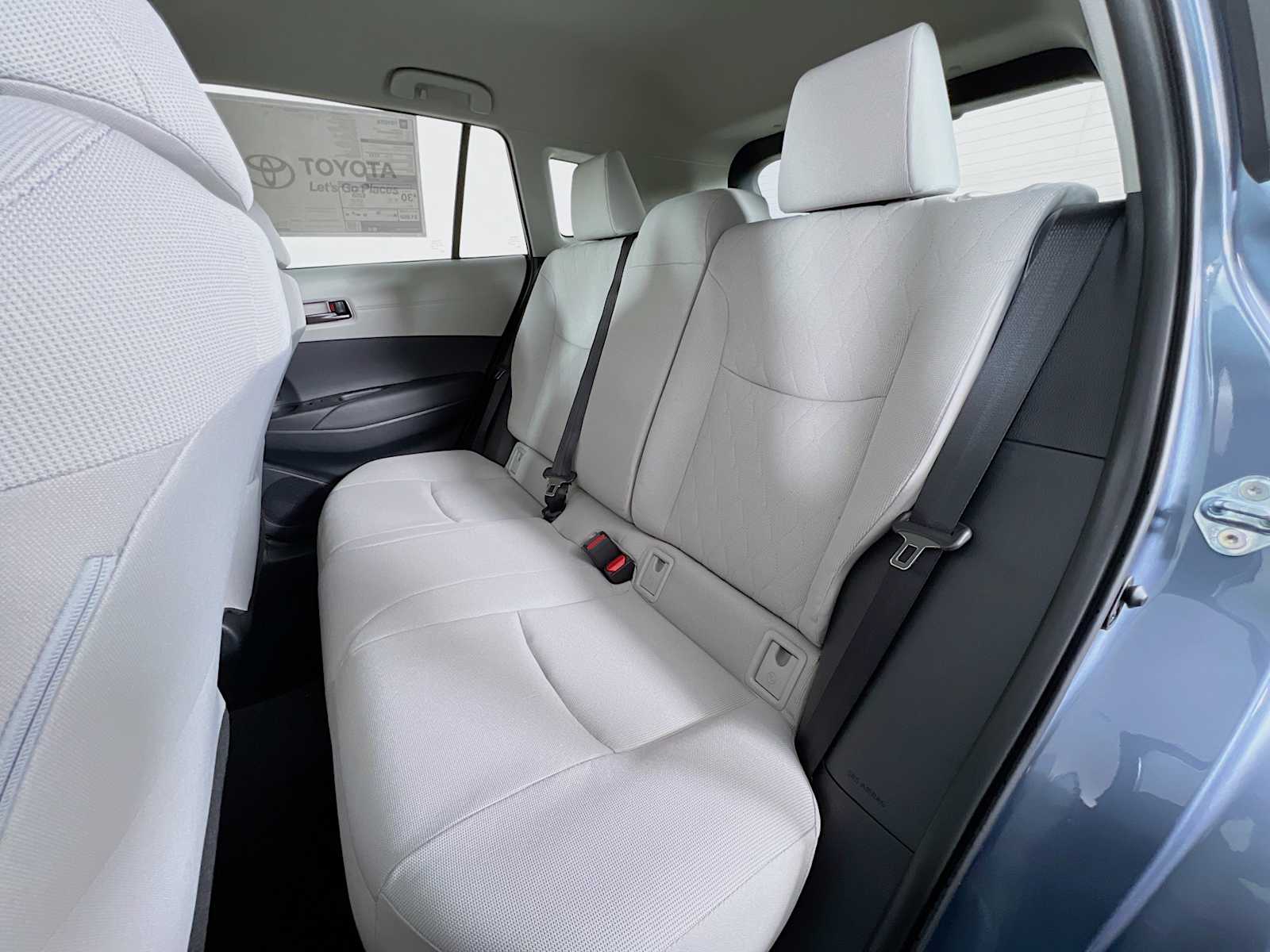 2026 Toyota Corolla Cross L - Photo 13