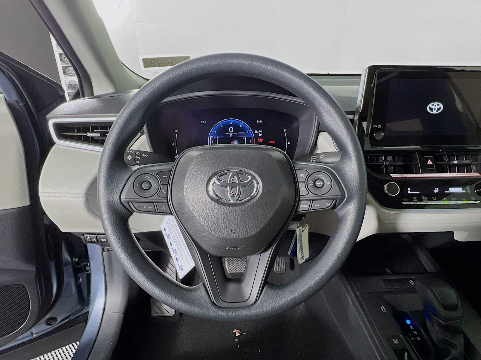 2026 Toyota Corolla Cross L - Photo 7