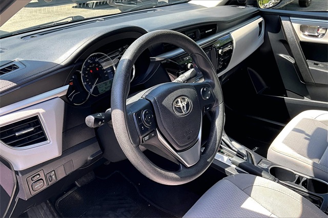 2014 Toyota Corolla L - Photo 14