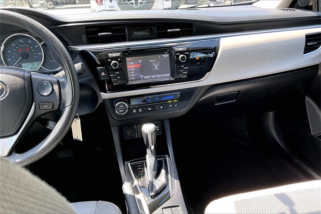 2014 Toyota Corolla L - Photo 6