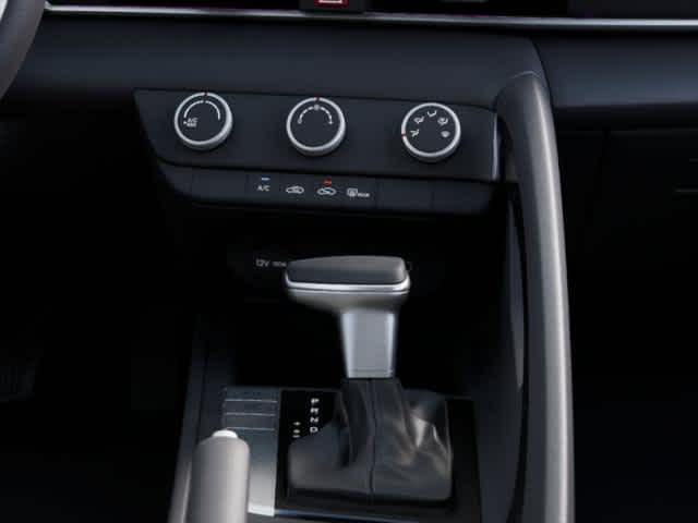 2025 Hyundai Elantra SE - Photo 16