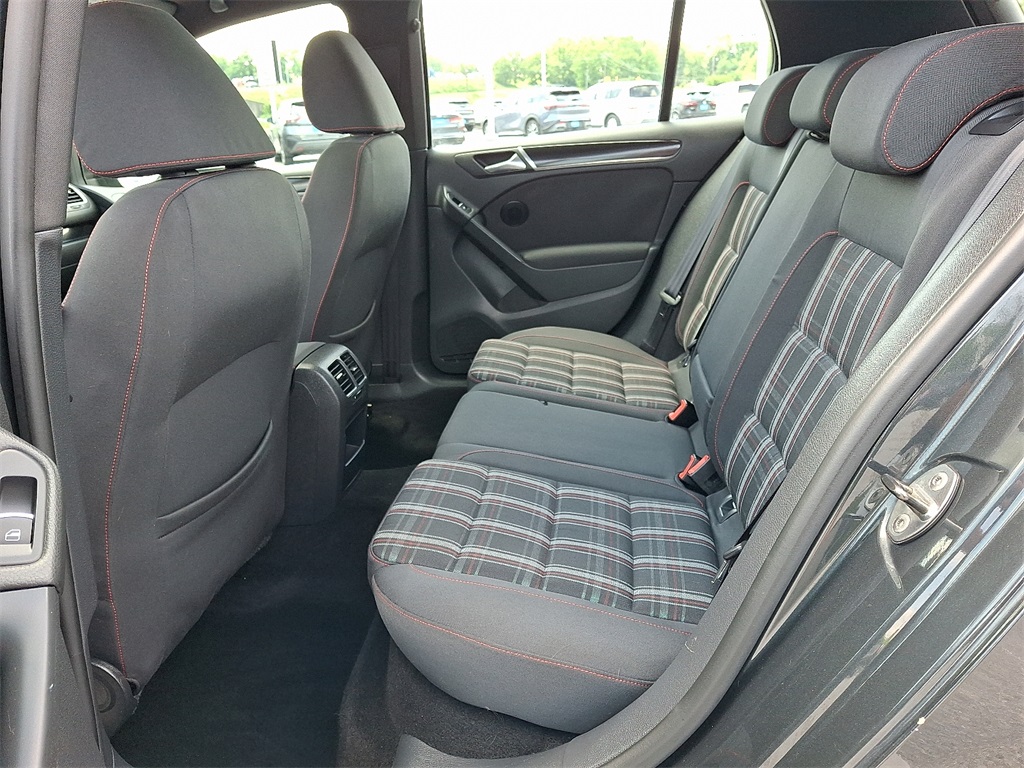 2010 Volkswagen GTI Base - Photo 11