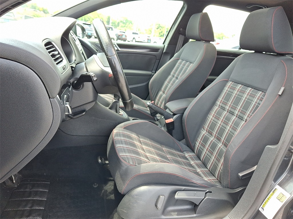 2010 Volkswagen GTI Base - Photo 15