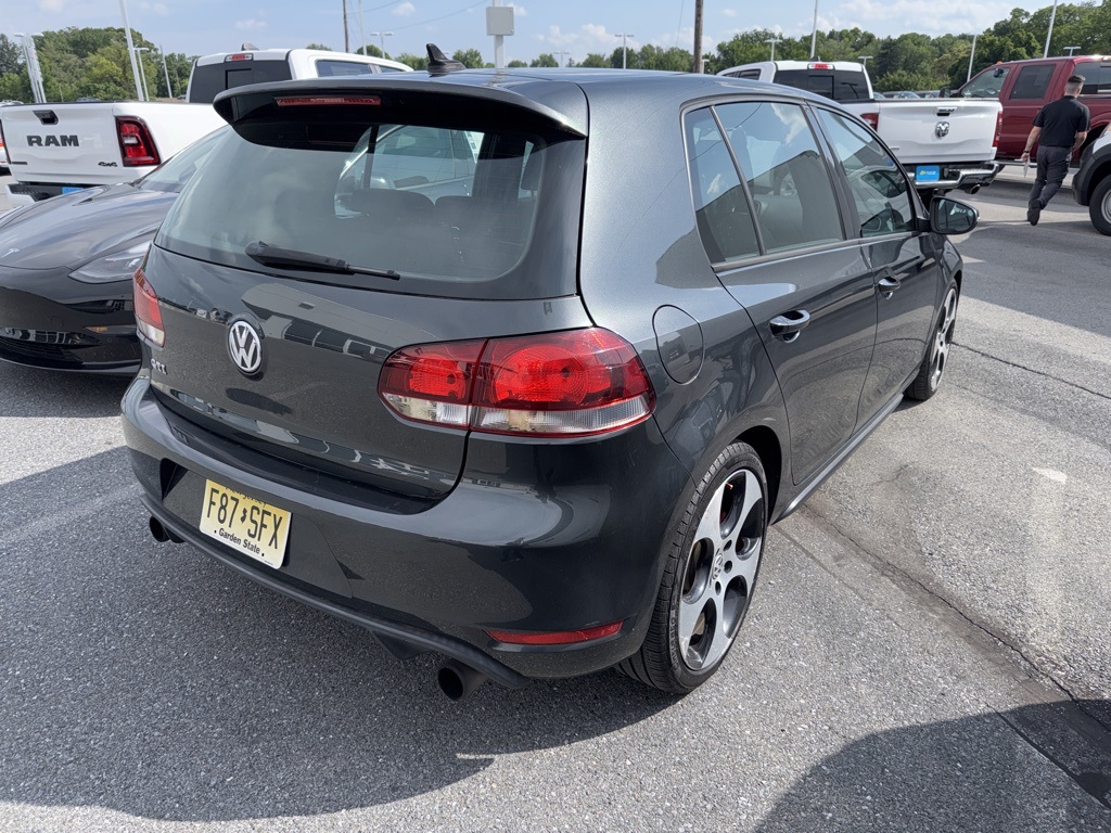 2010 Volkswagen GTI Base - Photo 2