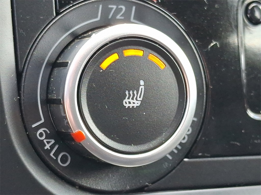 2010 Volkswagen GTI Base - Photo 25