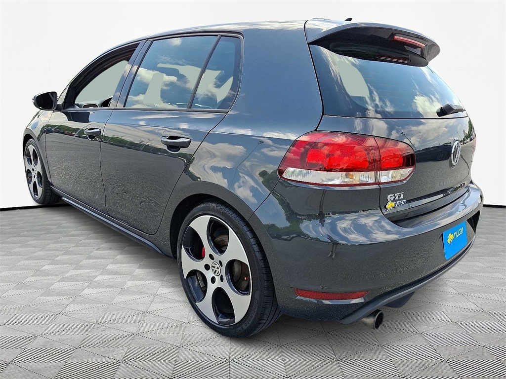 2010 Volkswagen GTI Base - Photo 5