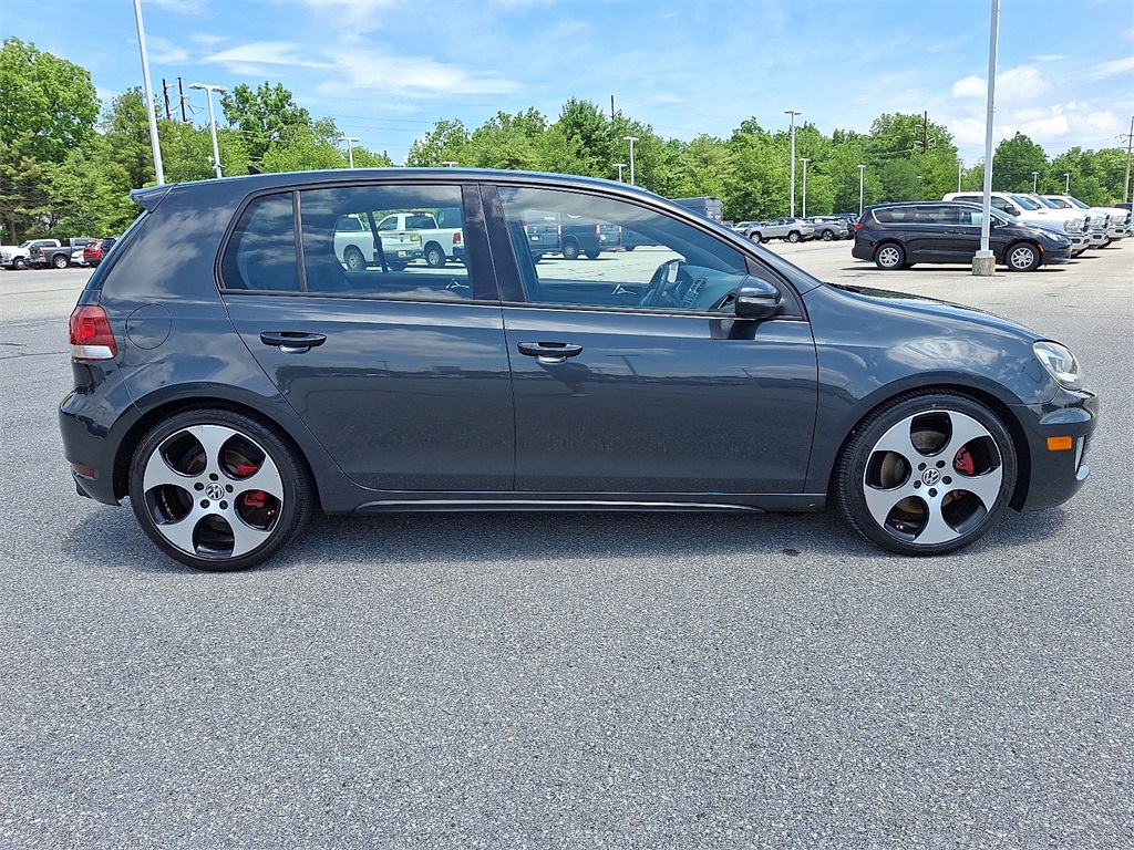 2010 Volkswagen GTI Base - Photo 8