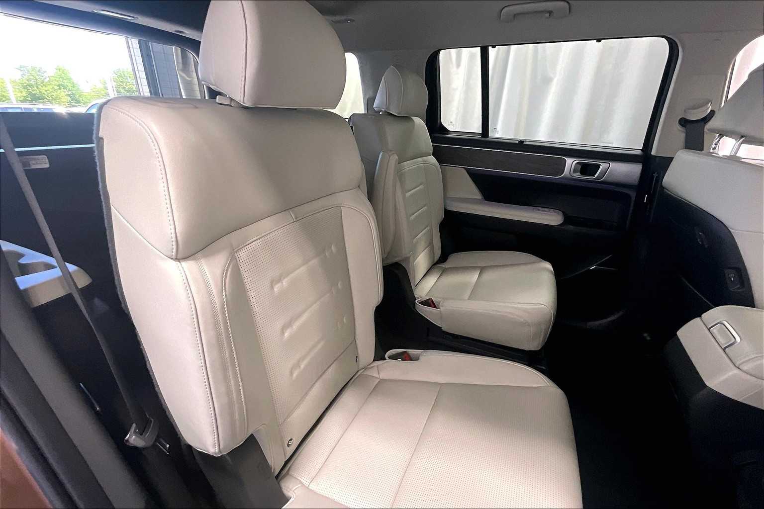 2024 Hyundai Santa Fe Calligraphy - Photo 32