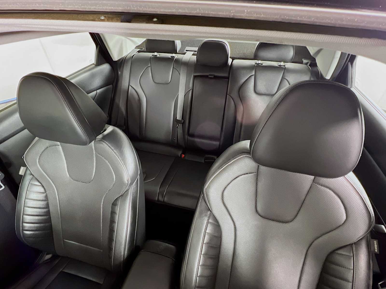 2023 Hyundai Elantra Limited - Photo 23